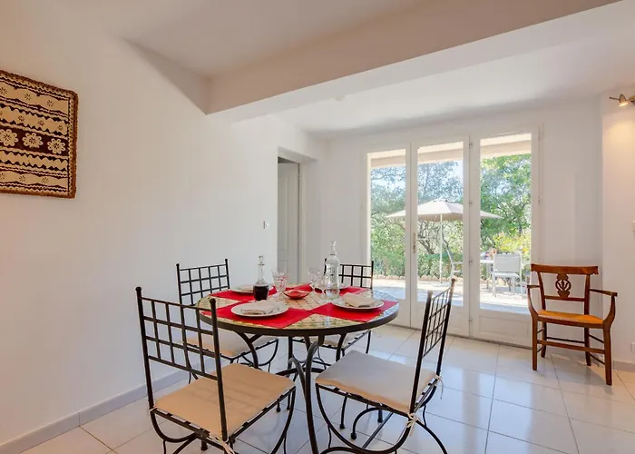 Lejlighed Les Collines De Valescure By Interhome Saint-Raphaël