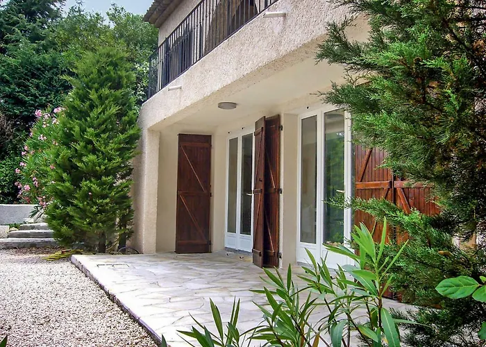 Lejlighed Les Collines De Valescure By Interhome Saint-Raphaël